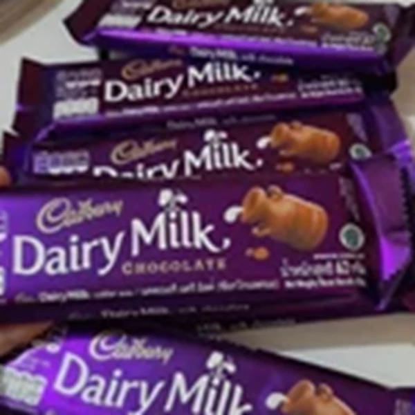 Cadbury Dairy Milk 62gr 6 box isi 24 pcs per karton isi 144 pcs(9556182023258)