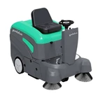 RIDE ON SCRUBBER & SWEEPER DRYER   3