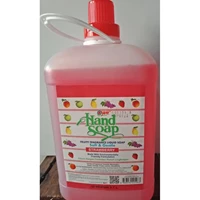 Yuri Hand Soap Strawberry 3.7 liter x 4 galon/karton 